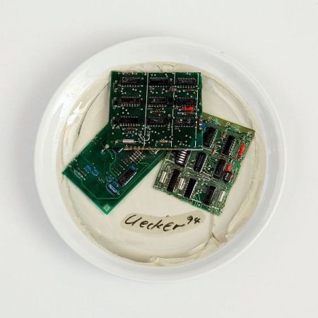 多数の Uecker - Electronic Salat
