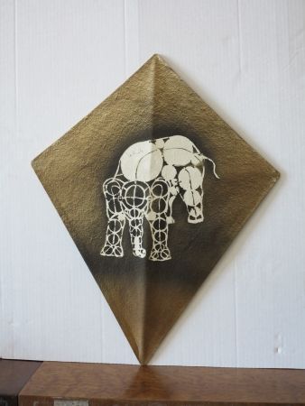 沈み彫り Toledo - Elephant kite II