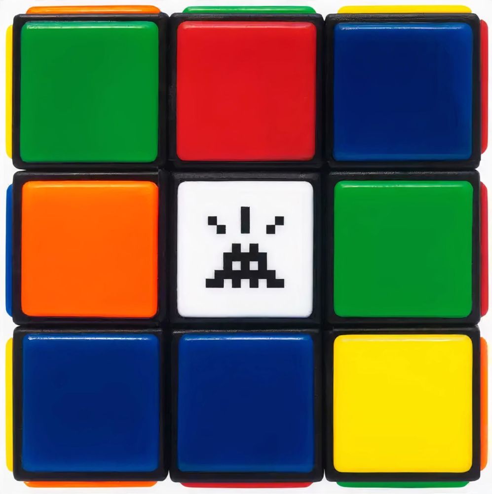 多数の Invader - Invaded Cube NVDR1-1