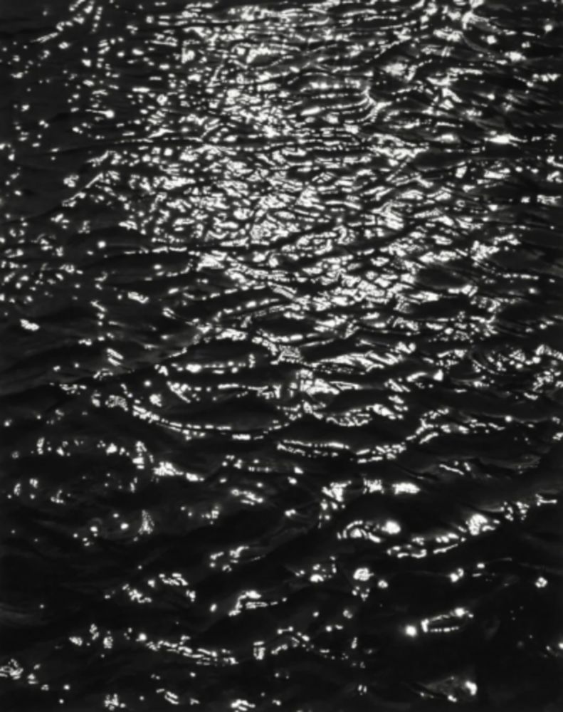 多数の Longo - Rippling Water