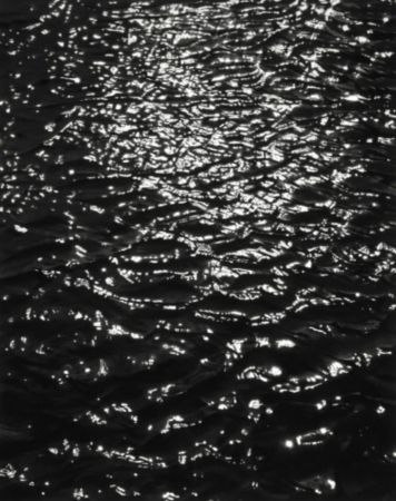 多数の Longo - Rippling Water