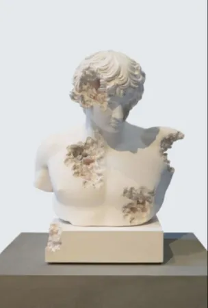 多数の Arsham - Rose Quartz Eroded Bust of Antinous