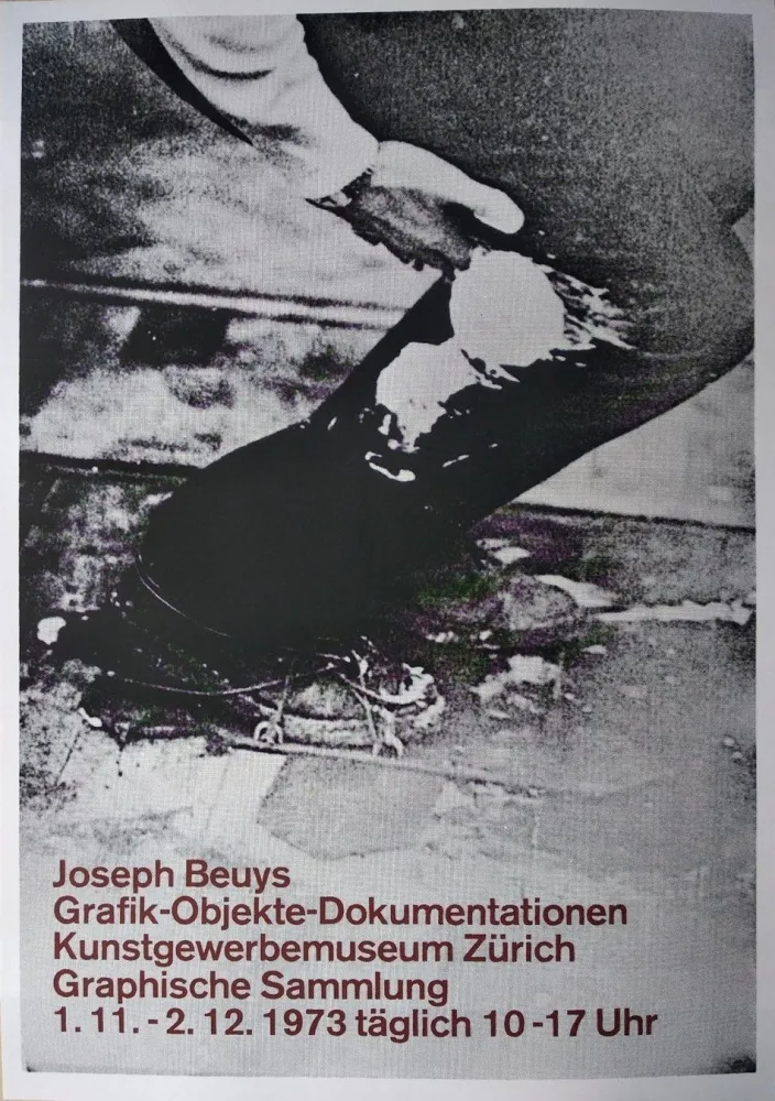 シルクスクリーン Beuys - „Joseph Beuys. Grafik-Objekte-Dokumentationen. Kunstgewerbemuseum Zürich. Graphische Sammlung. 1.11.-  2.12.1973 täglich 10-17 Uhr“.