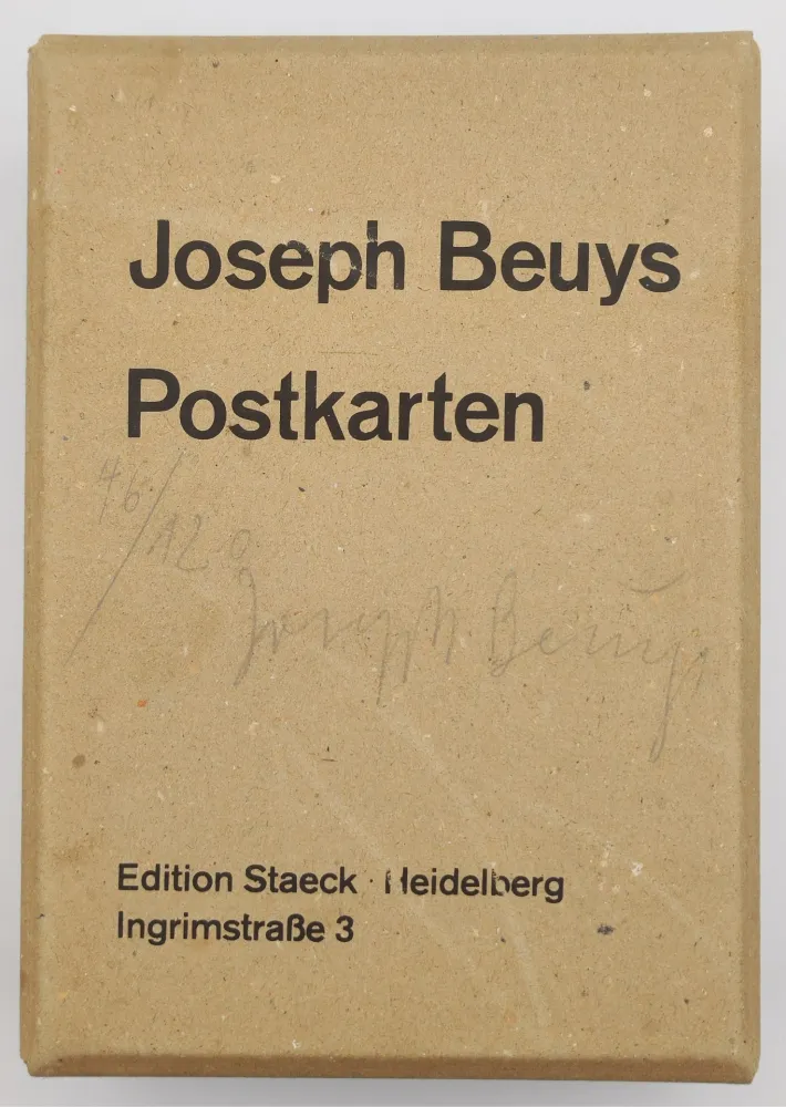 多数の Beuys - Postkarten. Multiple.