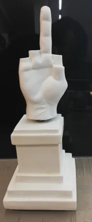 技術的なありません Cattelan - L.O.V.E. Carillon