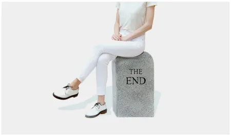 技術的なありません Cattelan - The End (granite)