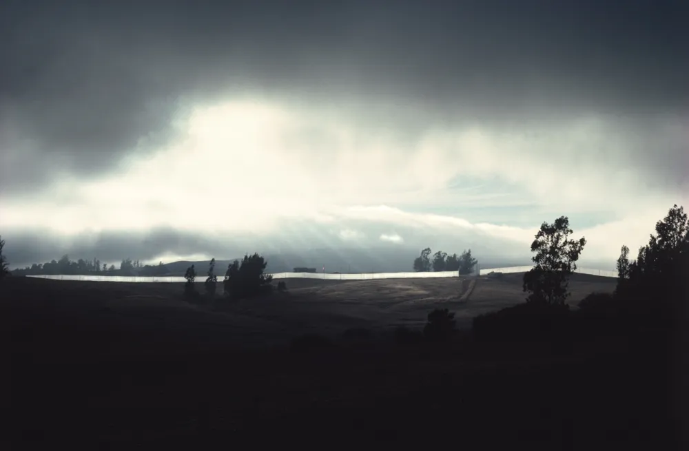 写真 Christo - Running Fence Sunset RF-352