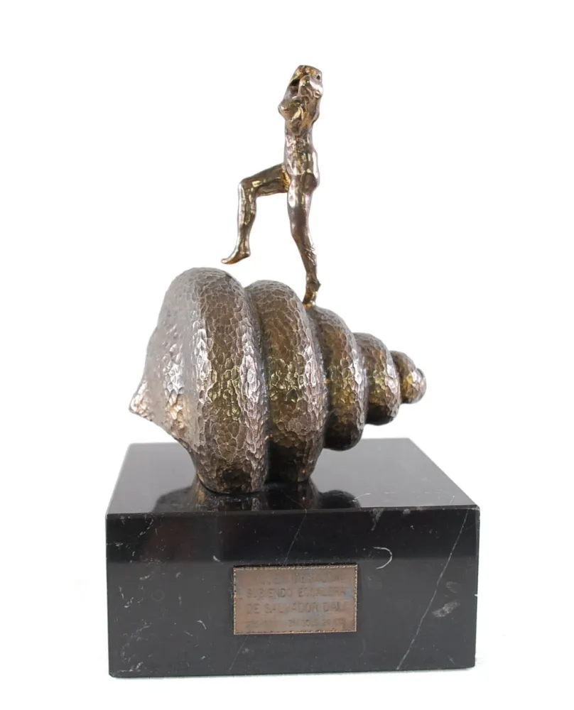 多数の Dali - Mujer Desnuda subiendo escalera - Tribute to Marcel Duchamp