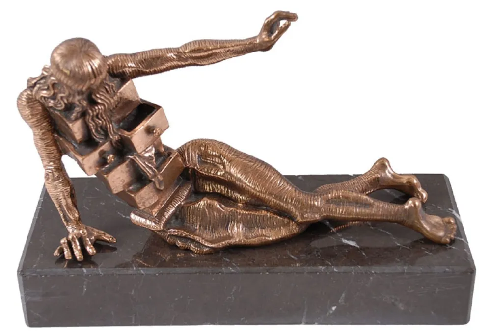 多数の Dali - The Anthropomorphic Cabinet - Le Cabinet Anthropomorphique