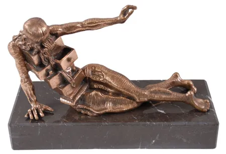 多数の Dali - The Anthropomorphic Cabinet - Le Cabinet Anthropomorphique