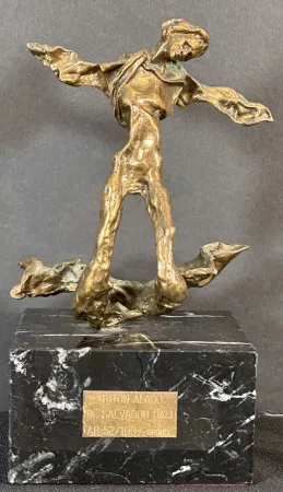 多数の Dali - Winged Triton (Triton Alado) Bronze Sculpture