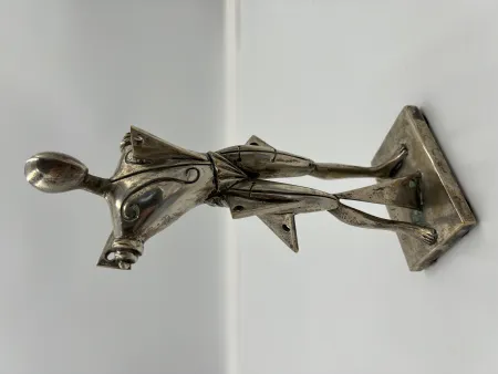 多数の De Chirico -  Il Trovatore - Silver-plated bronze sculpture