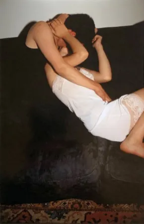 多数の Goldin - Swan-like Embrace, Paris