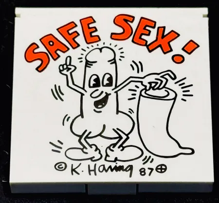 技術的なありません Haring - Keith Haring (1958–1990) - Safe Sex! - Condom holder with clip - 1987
