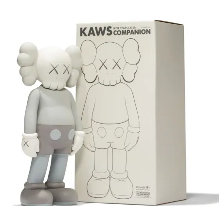 モノタイプ Kaws - 5 Years Later Companion - grey
