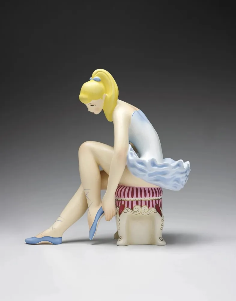 多数の Koons - Seated Ballerina