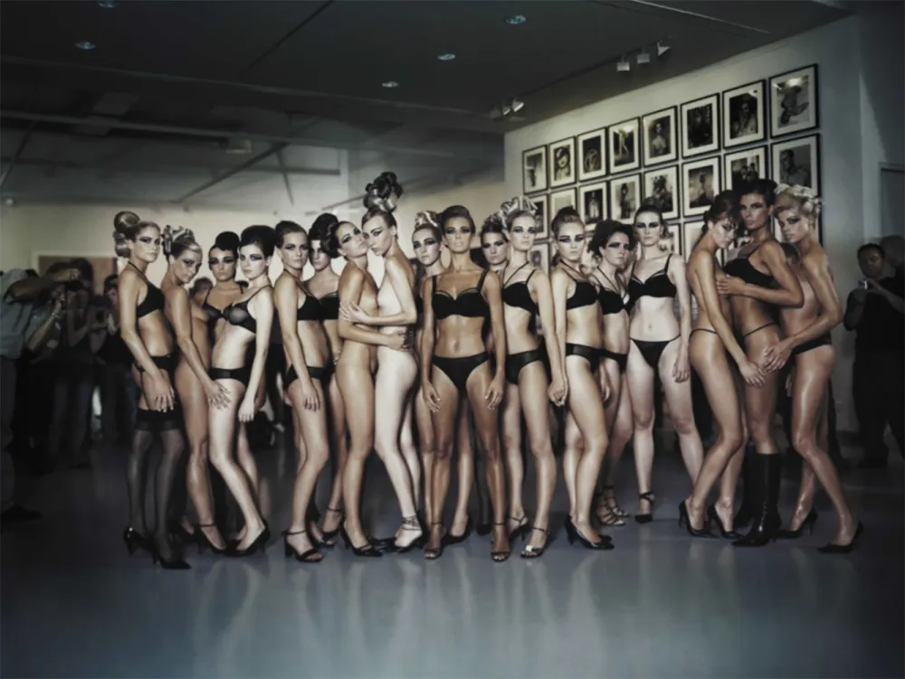 写真 Lagrange - Army of Lovers