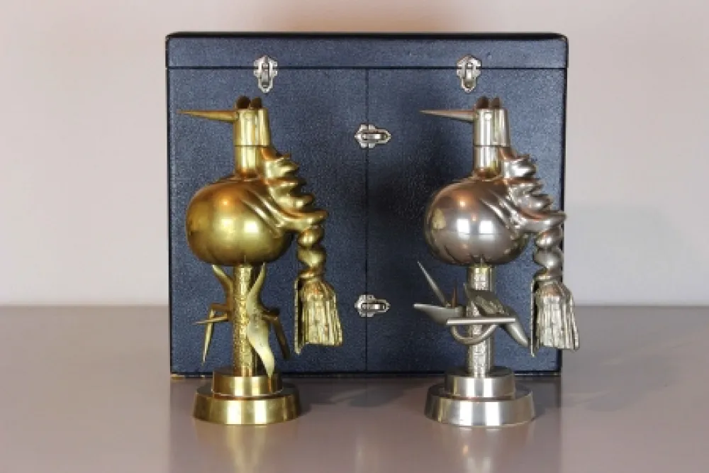 多数の Lam - Oiseau de feu et de fer