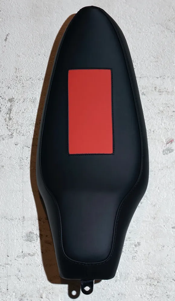 多数の Mosset - Untitled (Banana saddle)