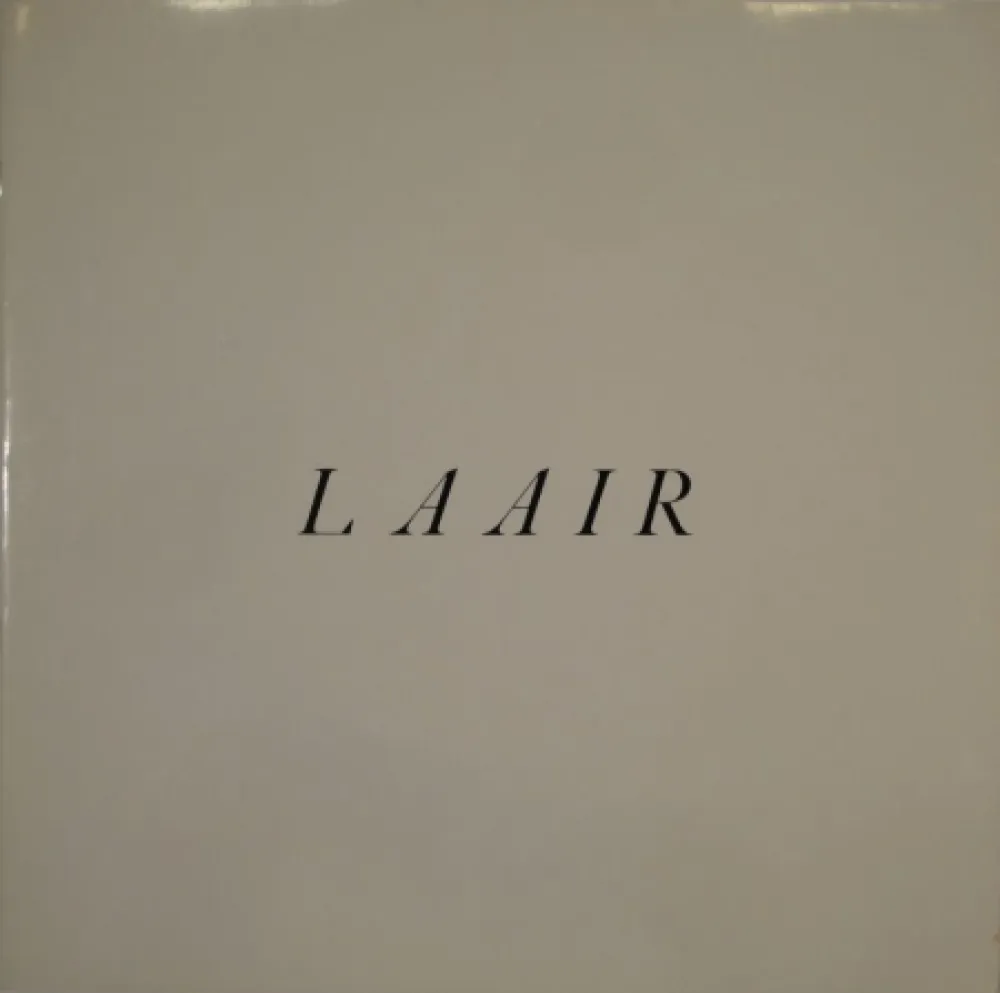 挿絵入り本 Nauman - LAAir