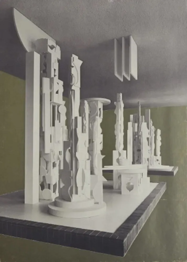 多数の Nevelson - Bicentennial Dawn