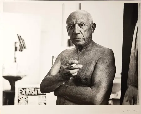 写真 Picasso - ' Portrait à la cigarette '  par André Villers
