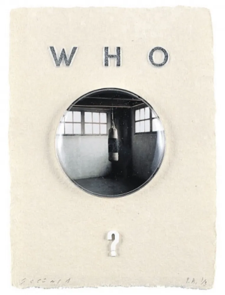 彫版 Plensa - Who?