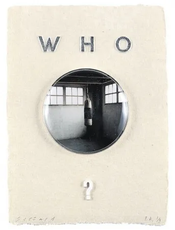 彫版 Plensa - Who?