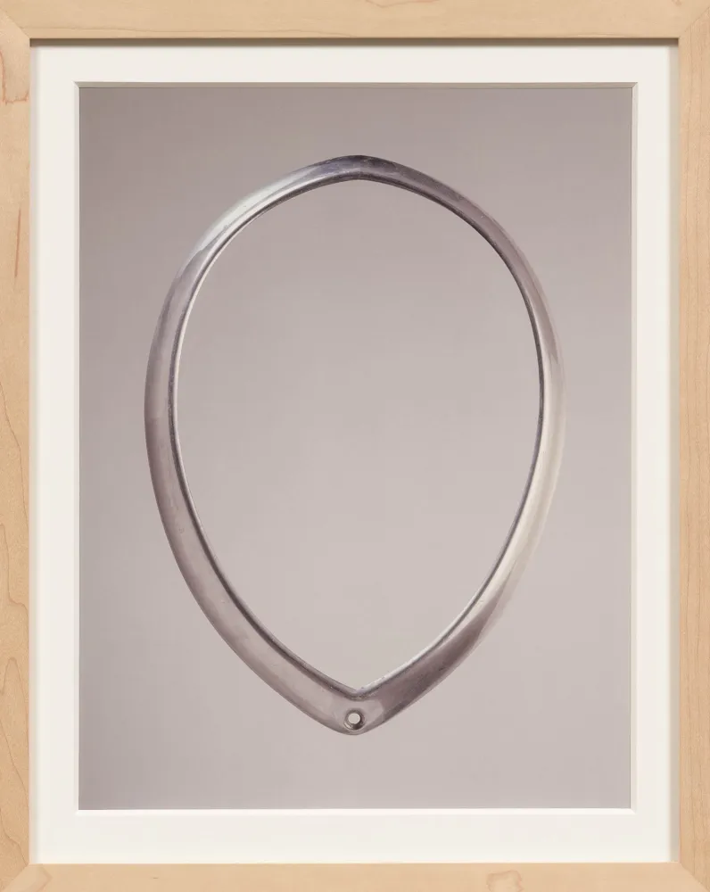 写真 Ruscha - GOD. 2010.