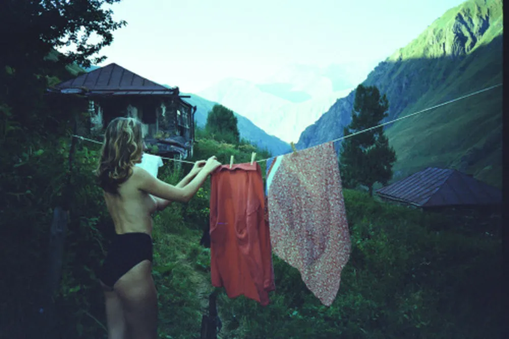 写真 Sitchinava - Laundry