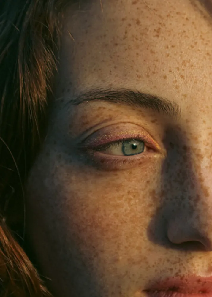 写真 Sitchinava - Stars On Her Skin 2