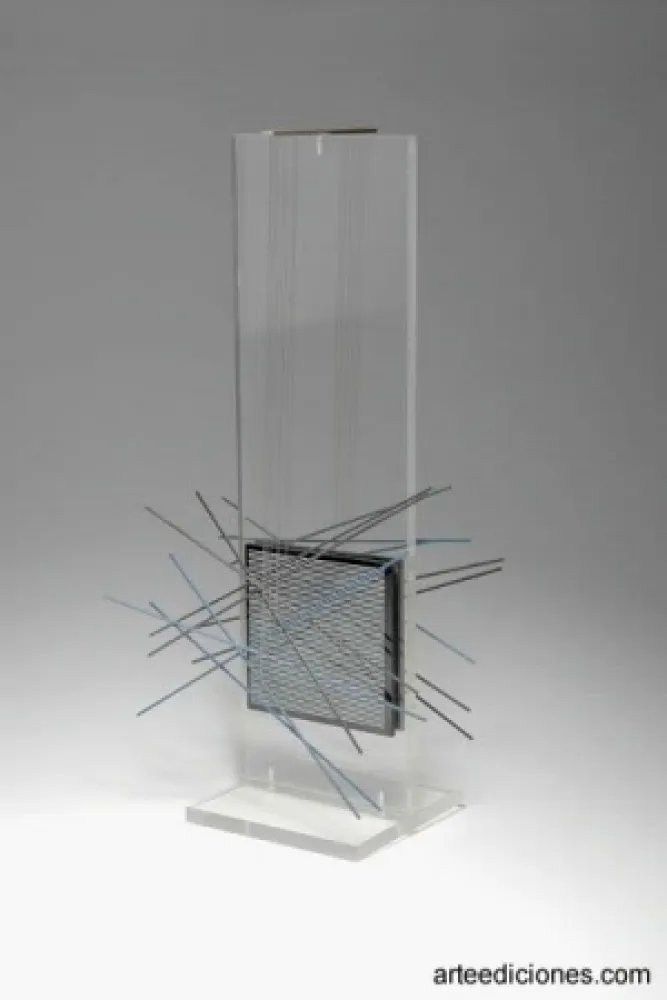 多数の Soto - Multiple III (Esculturas de la serie JAI-ALAI )