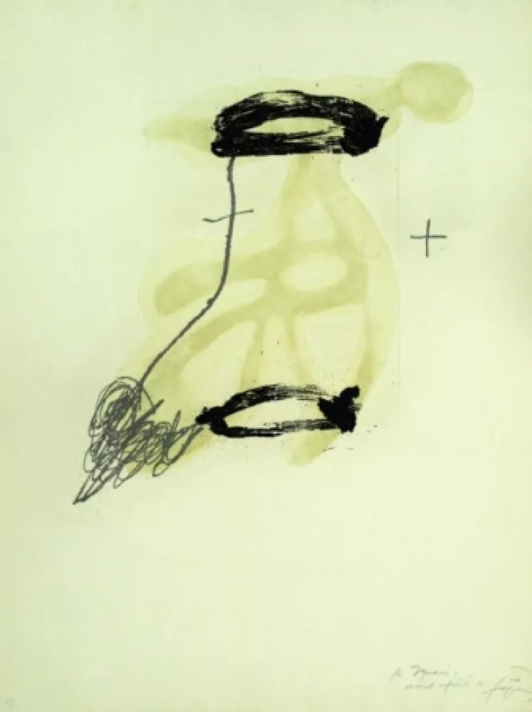 エッチング Tàpies - UN FRAGMENT DE STATUE DANS L’HERBE D’UN ENCLOS ENCORE DÉSERT