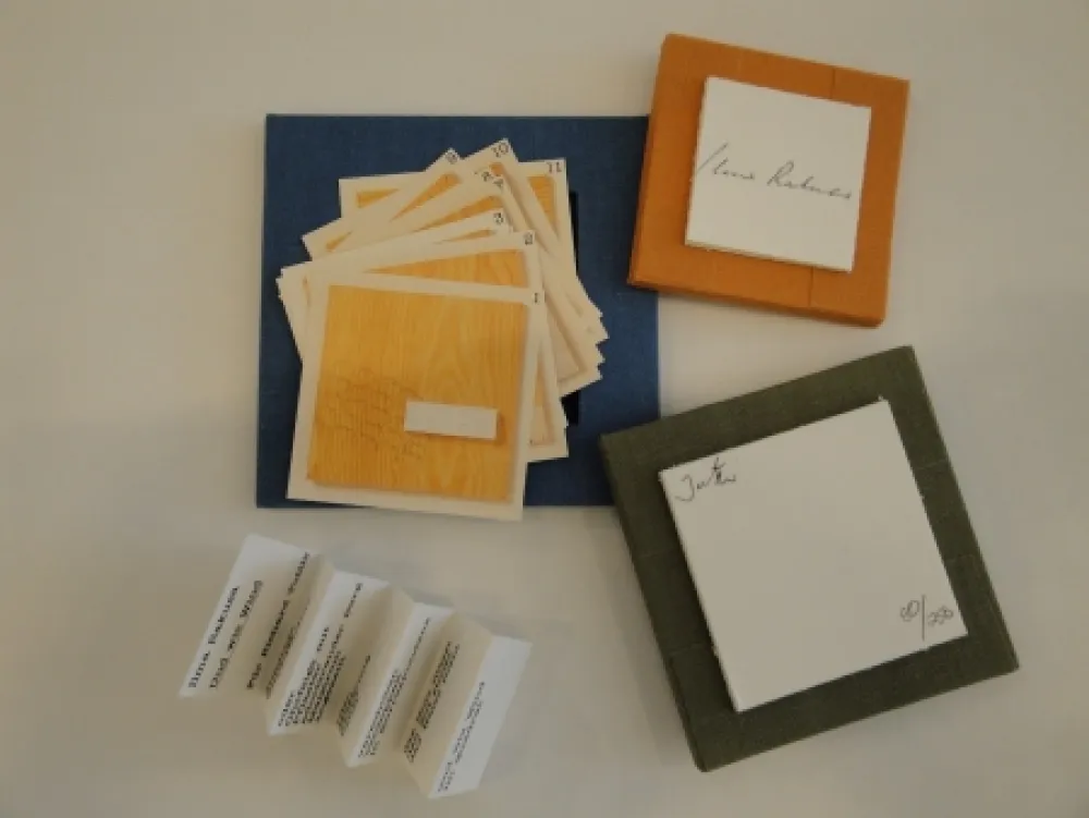 挿絵入り本 Tuttle - White Sails 1999 - 2000